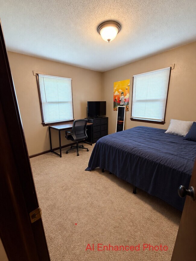 Building Photo - 214 NW Arlan Dr