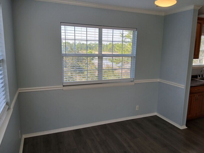 Building Photo - Charming Coastal Rental at Bald Point FL