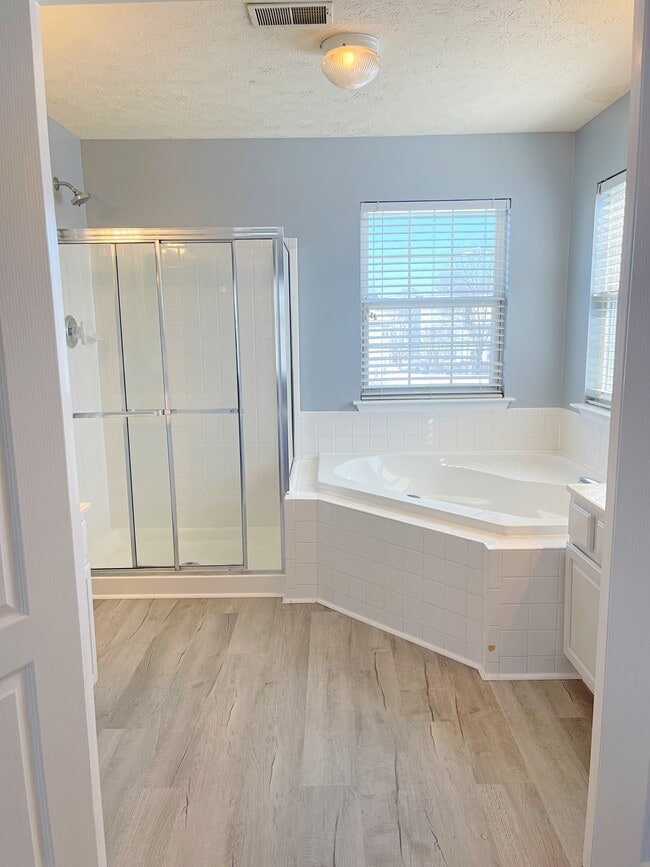 Building Photo - 2776 Bismark St