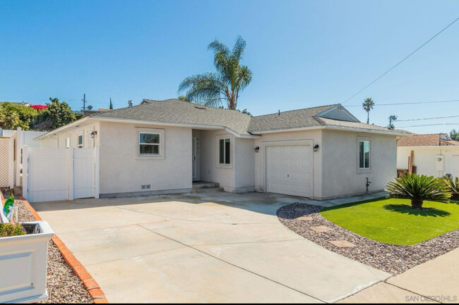 Primary Photo - 6463 Estrella Ave