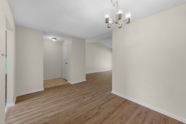 Building Photo - 2120 El Paseo St