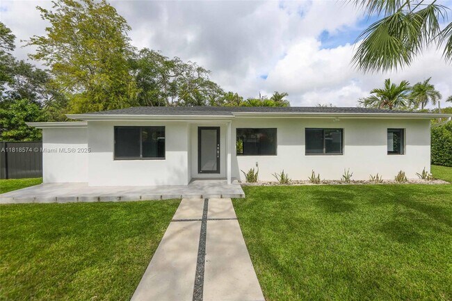 Primary Photo - 5895 SW 50th Terrace