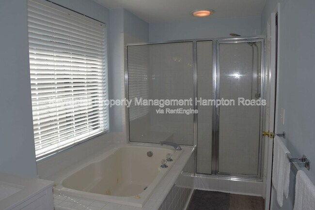 Building Photo - 1125 Lady Ashley Dr