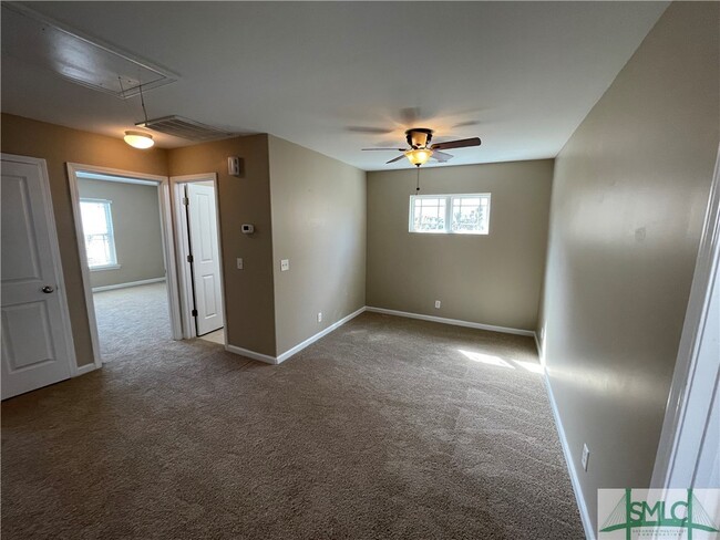 Building Photo - 225 Summer Hill Ct