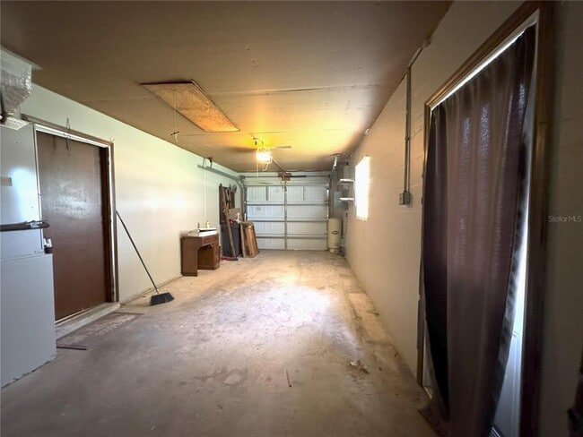 Building Photo - 6001 E Penrose St