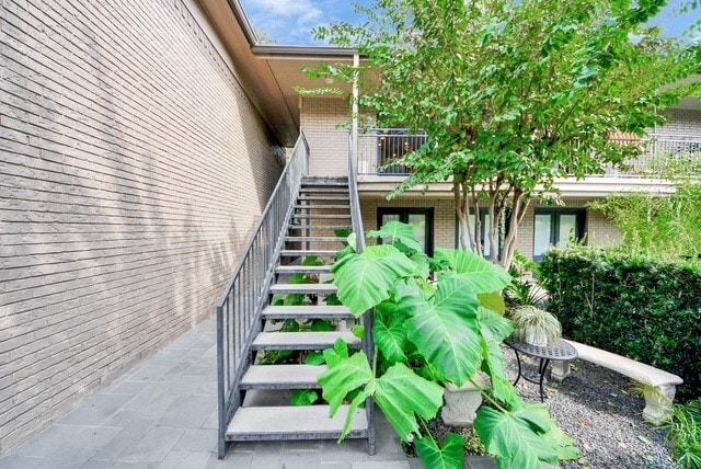 Building Photo - 1410 Hyde Park Blvd