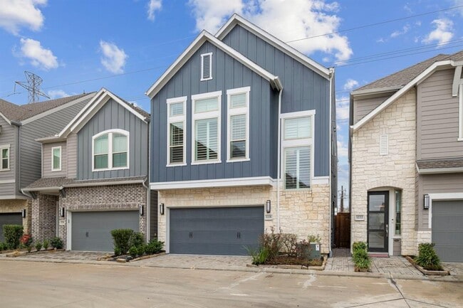Building Photo - 1220 Sloane Manor Trace