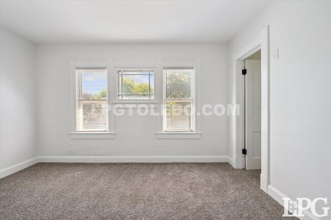 Building Photo - 3627 Burton Ave