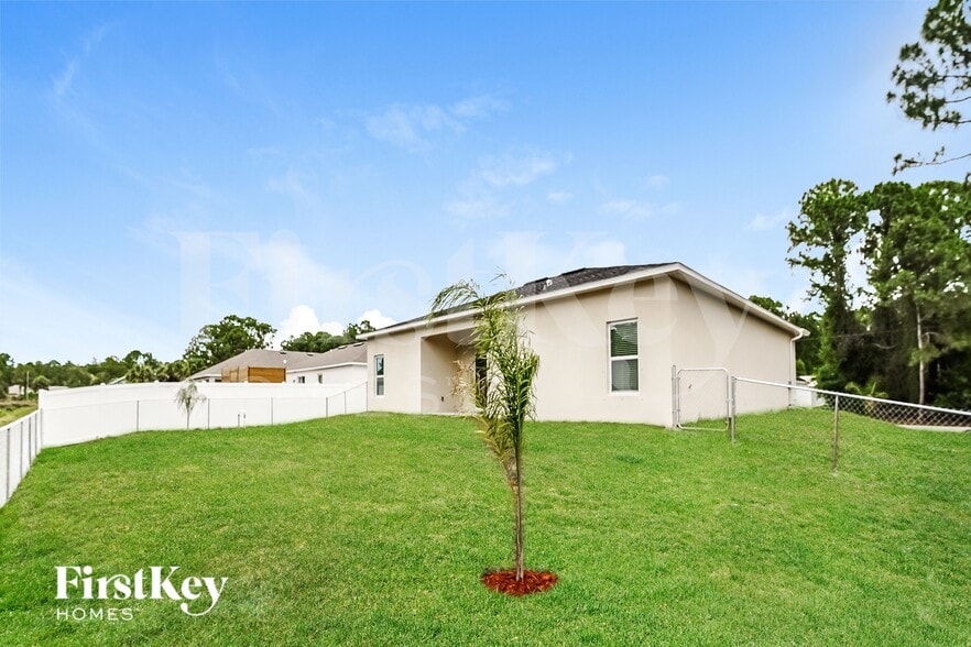 Building Photo - 1282 Amelia Ave SW