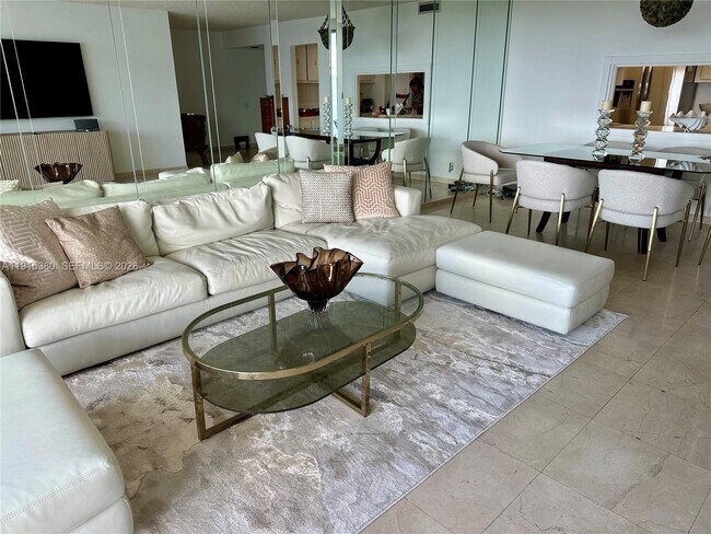 Building Photo - 199 Ocean Ln Dr