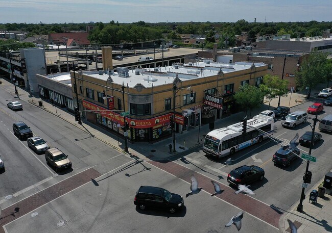 Primary Photo - 5601 W Belmont Ave