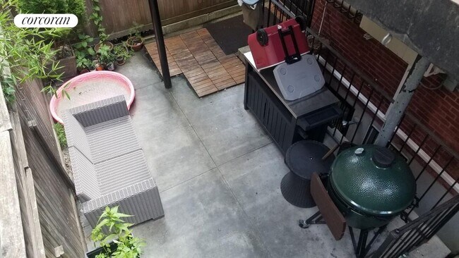 Building Photo - 179 Greene Ave