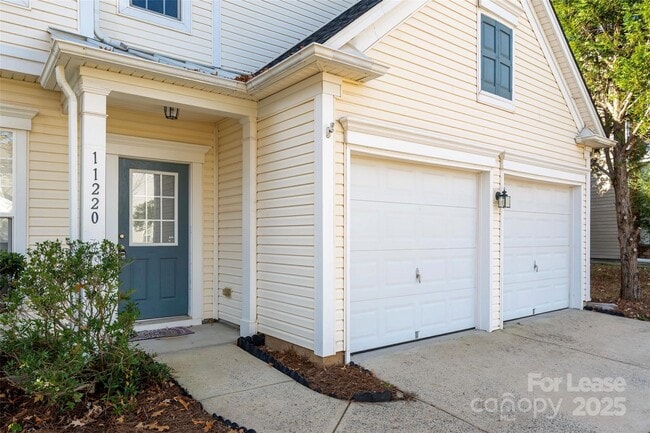 Building Photo - 11220 Cypress View Dr