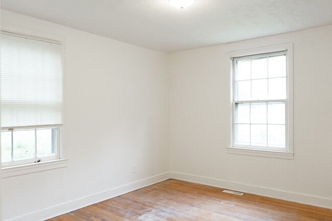 Building Photo - 710 Maffett St