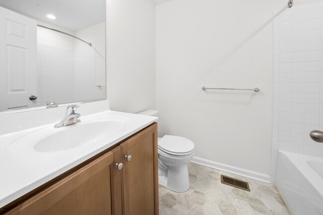 Building Photo - 375 Tumblers Wy