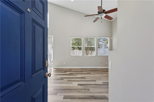 Building Photo - 283 Hiawassee Dr