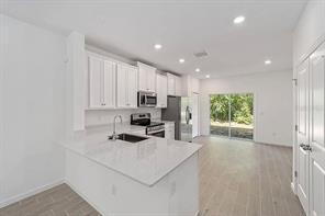 Building Photo - Stylish College Park Townhome with Dual En-Suites, Available now $1,600.