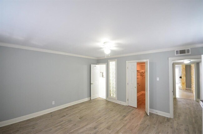 Building Photo - 9103 Braeburn Valley Dr