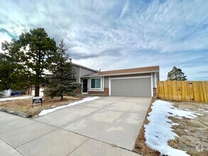 Building Photo - 3 Bedroom 1.5 Bath Home in Briargate with ...