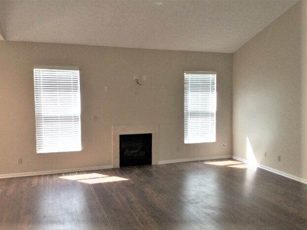 Building Photo - 742 Keltoncrest Dr