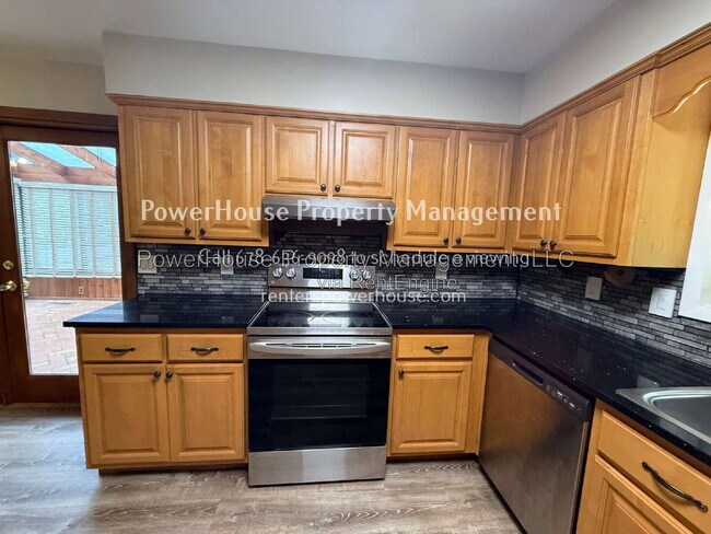 Building Photo - 145 Starboard Point