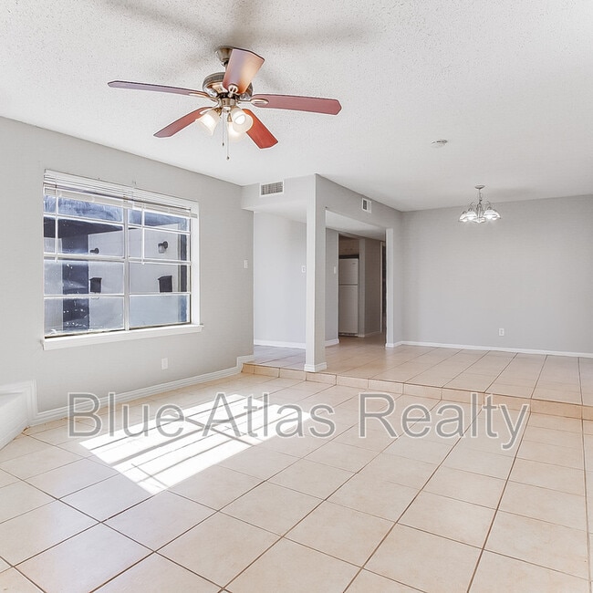 Building Photo - 5352 Wonder Dr