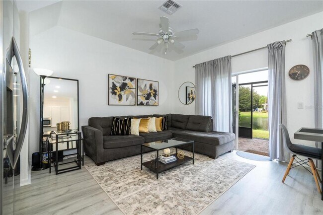 Building Photo - 2433 Caravelle Cir