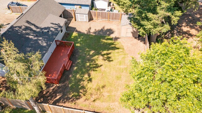 Building Photo - 38244 SE 85th St