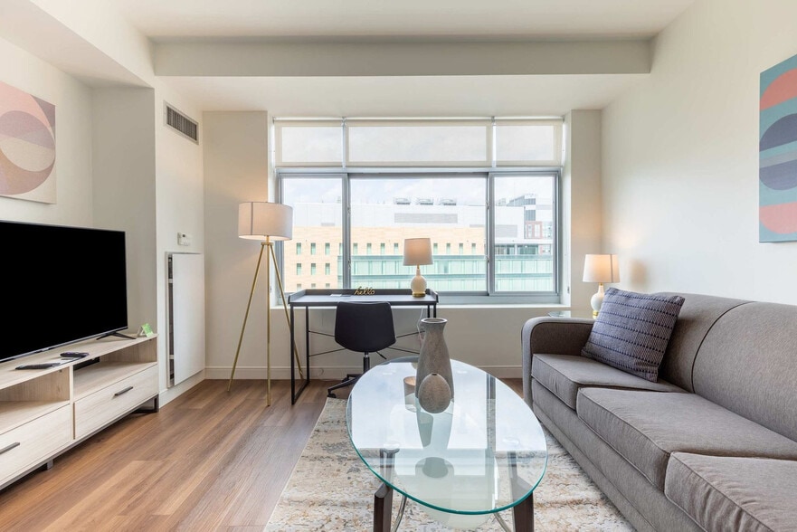 Building Photo - 350 Third Street-SI FL8-ID1050399P