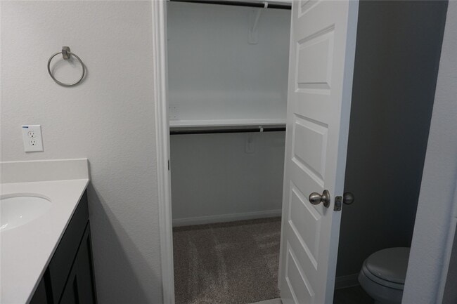 Building Photo - 11893 E Gate Dr