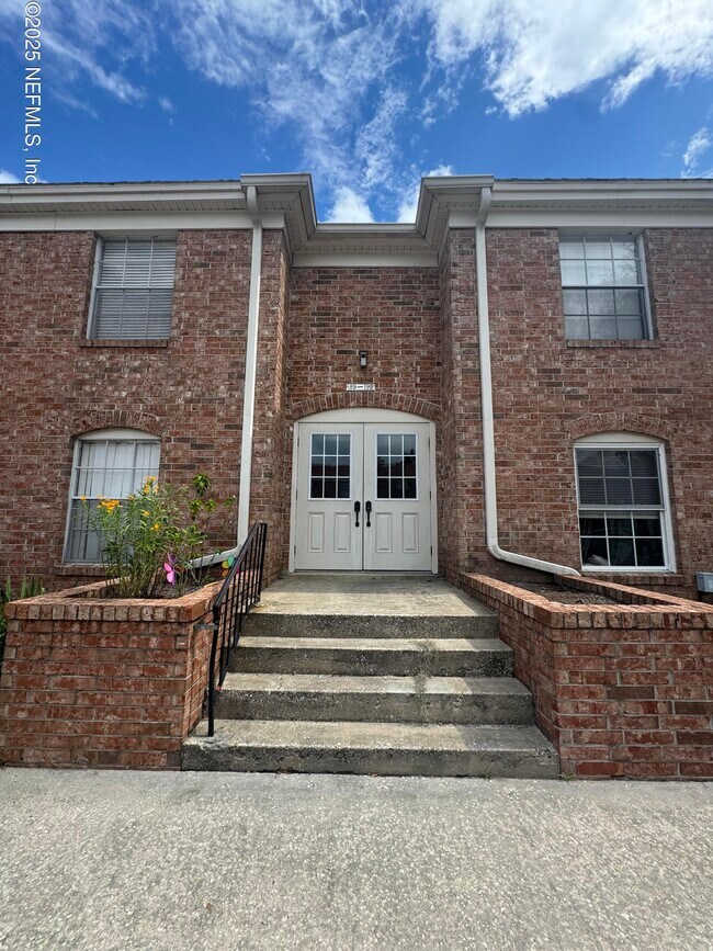 Primary Photo - 5201 Atlantic Blvd