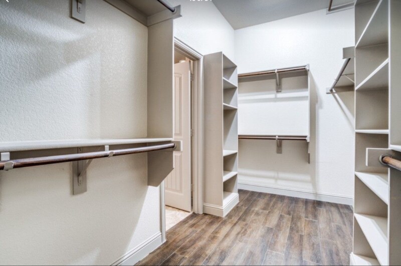 Building Photo - 5644 Binbranch Ln