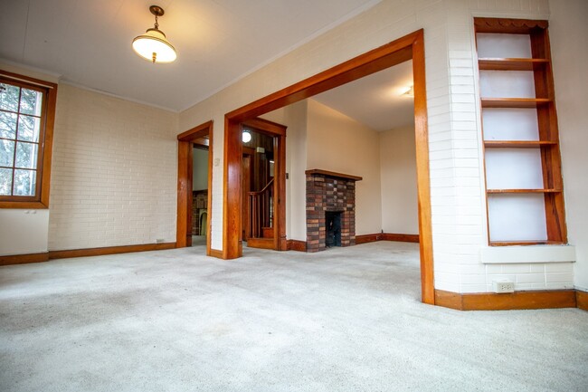 Building Photo - Wiles Hill - House - 3 bedroom house with ...