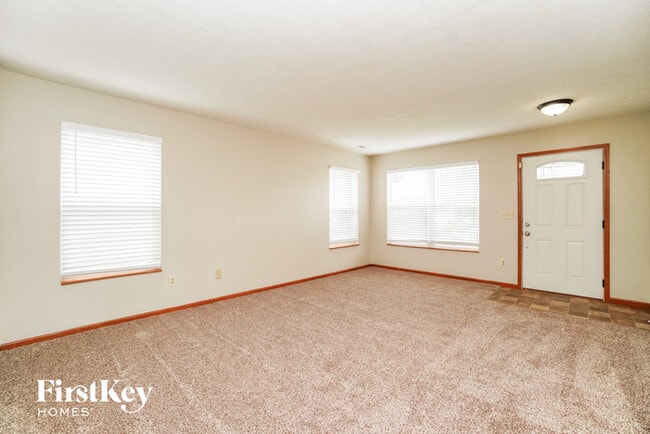 Building Photo - 500 McPherson Dr