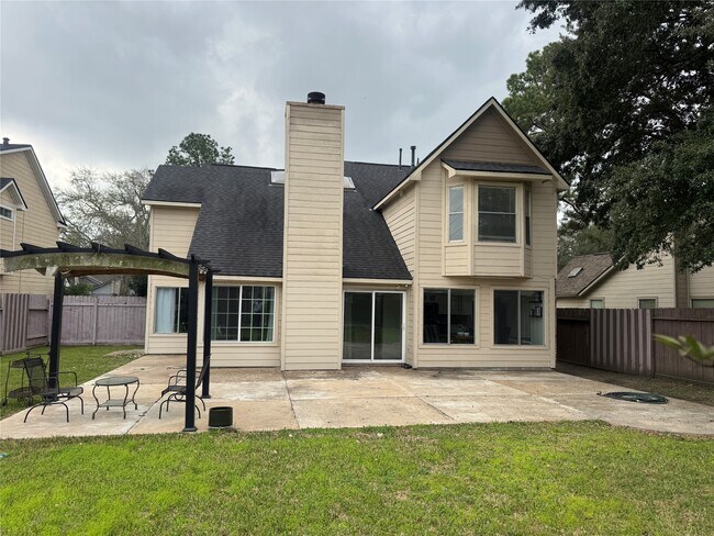 Building Photo - 15806 Oak Mountain Dr