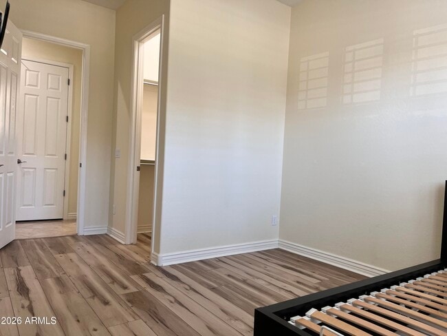 Building Photo - 2208 E Indian Wells Dr