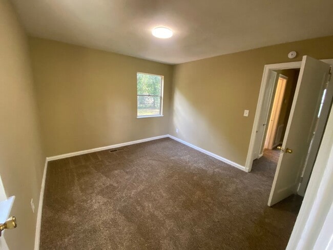 Building Photo - 3129 Baker Cir
