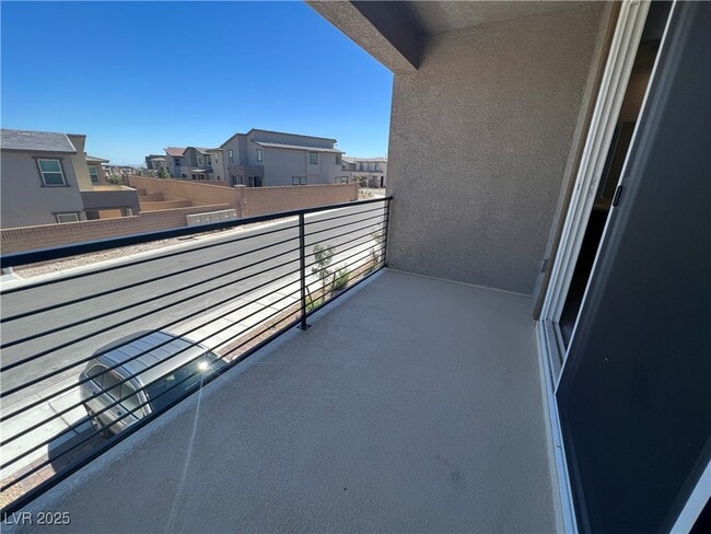 Building Photo - 8903 Roadrunner Ravine St