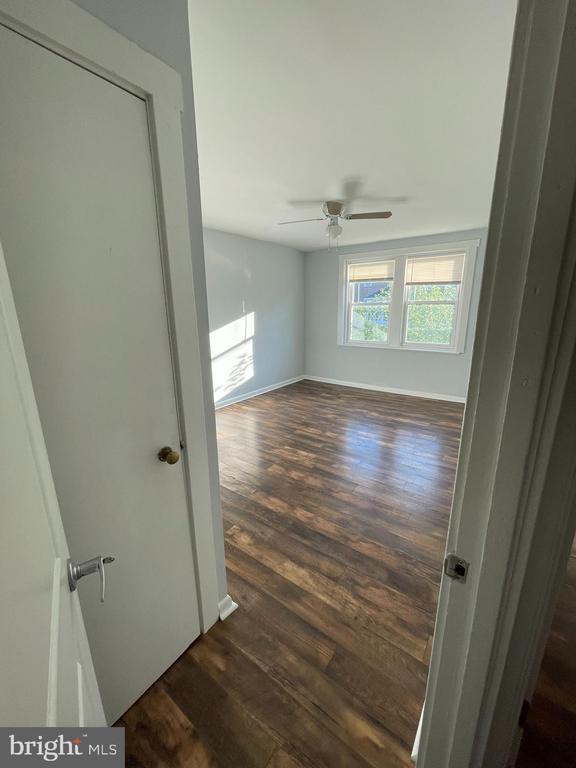 Building Photo - 1517 Ridley Ave
