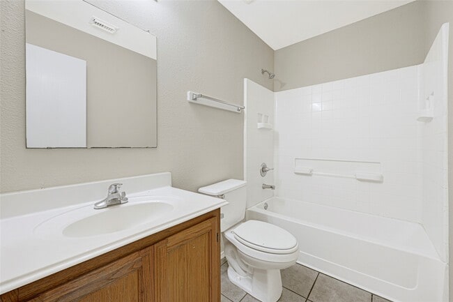 Building Photo - 12802 Rio Bravo St