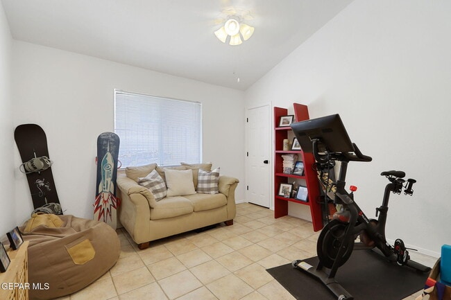 Building Photo - 4348 Loma Hermosa Dr