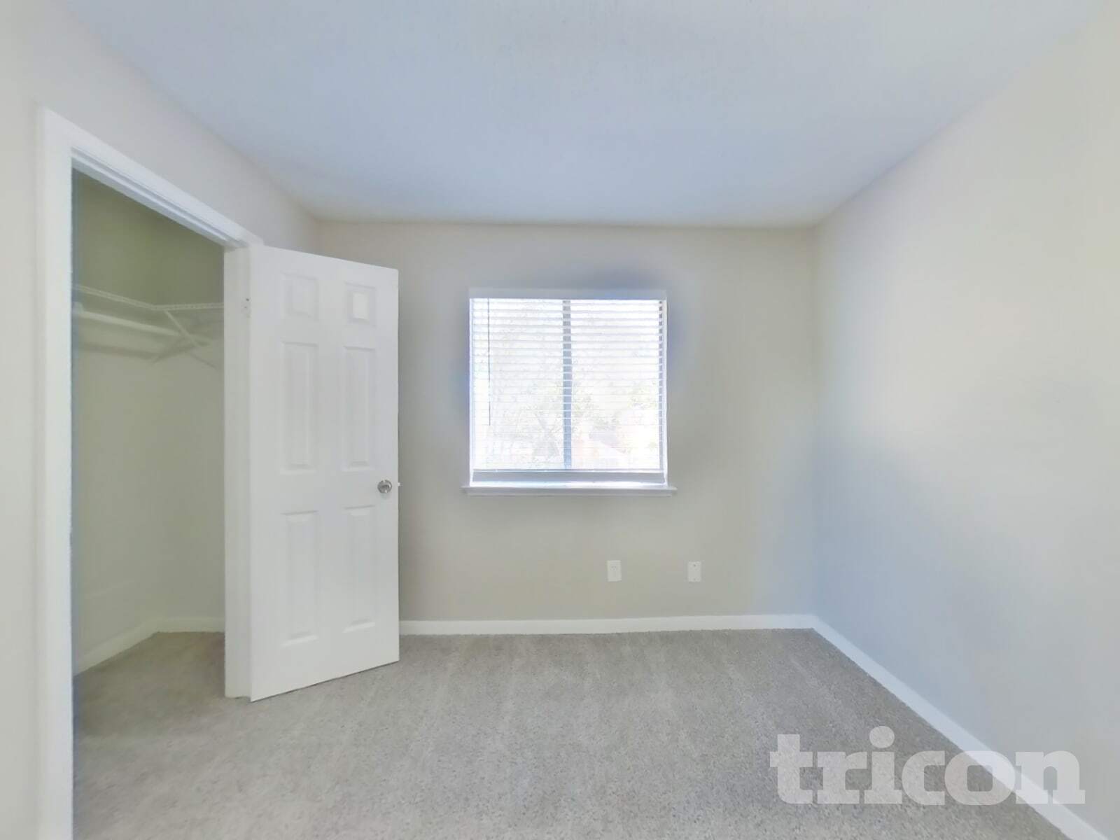 Building Photo - 7519 Lobera Dr