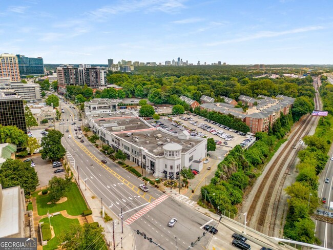 Building Photo - 1735 Peachtree St NE