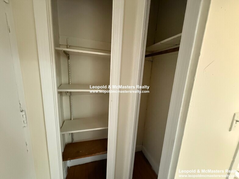 Building Photo - 230 Fuller St