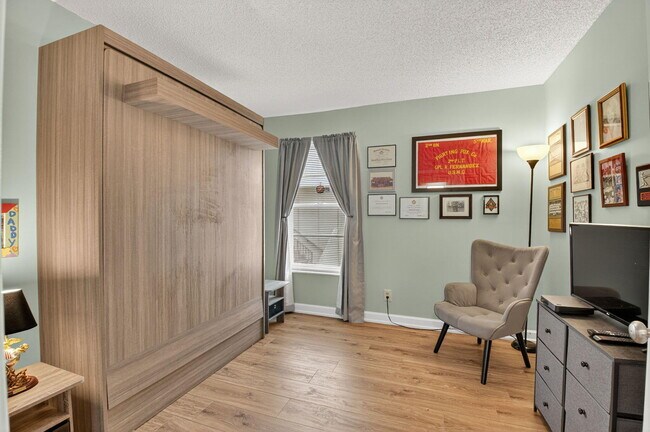 Building Photo - 14905 Wedgefield Dr