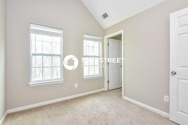 Building Photo - 3 Bedroom Pet-Friendly Home in Decatur, GA with Main Street Renewal