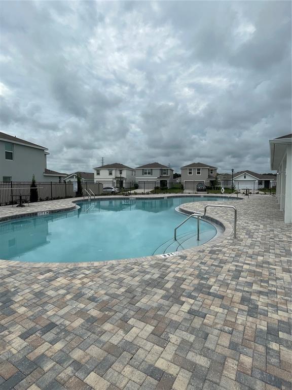 Building Photo - 37059 Kings Crown Dr