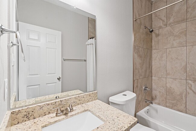 Building Photo - 306 Javier Dr