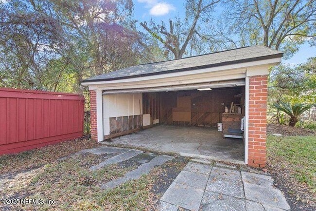 Building Photo - 4818 Attleboro St