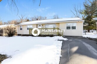 Building Photo - 3 Bedroom Pet-Friendly Home in INDEPENDENCE, MO with Main Street Renewal